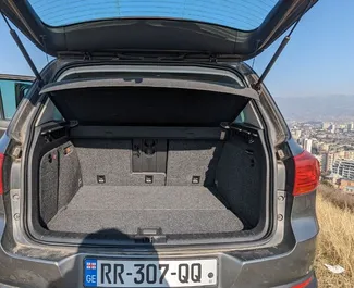 Volkswagen Tiguan 2013 mit Antriebssystem Allradantrieb, verfügbar in Tiflis.