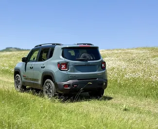 Vermietung Jeep Renegade. Wirtschaft, Komfort, Crossover Fahrzeug zur Miete in Georgien ✓ Kaution Keine Kaution ✓ Versicherungsoptionen KFZ-HV, TKV, VKV Plus, VKV Komplett, Insassen, Diebstahlschutz.
