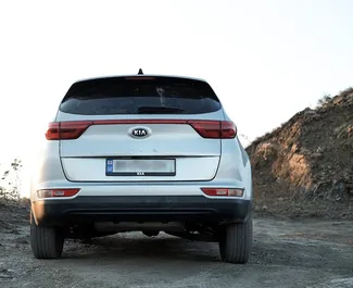 Benzin 2,4L Motor von Kia Sportage 2015 zur Miete in Tiflis.