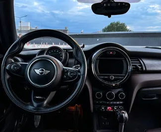 Mini John Cooper Works 2017 mit Antriebssystem Frontantrieb, verfügbar in Tiflis.