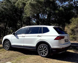 Volkswagen Tiguan 2018 zur Miete verfügbar in Tiflis, mit Kilometerbegrenzung unbegrenzte.