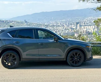 Vermietung Mazda CX-5. Wirtschaft, Komfort, Crossover Fahrzeug zur Miete in Georgien ✓ Kaution Keine Kaution ✓ Versicherungsoptionen KFZ-HV, TKV, VKV Plus, VKV Komplett, Insassen, Diebstahlschutz.
