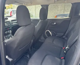 Jeep Renegade 2018 mit Antriebssystem Allradantrieb, verfügbar in Tiflis.