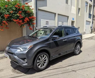 Frontansicht eines Mietwagens Toyota Rav4 L in Tiflis, Georgien ✓ Auto Nr.14825. ✓ Automatisch TM ✓ 0 Bewertungen.