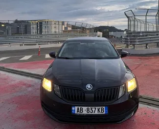Frontansicht eines Mietwagens Skoda Octavia in Tirana, Albanien ✓ Auto Nr.14853. ✓ Schaltgetriebe TM ✓ 0 Bewertungen.