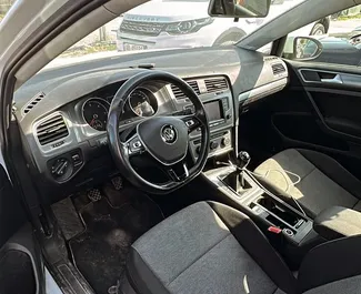 Autovermietung Volkswagen Golf 7 Nr.14846 Schaltgetriebe am Flughafen von Tirana, ausgestattet mit einem 2,0L Motor ➤ Von Vilson in Albanien.