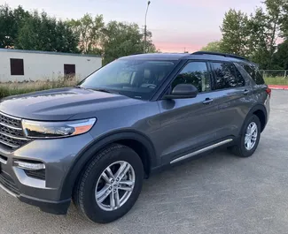 Frontansicht eines Mietwagens Ford Explorer in Minsk, Weißrussland ✓ Auto Nr.15009. ✓ Automatisch TM ✓ 0 Bewertungen.