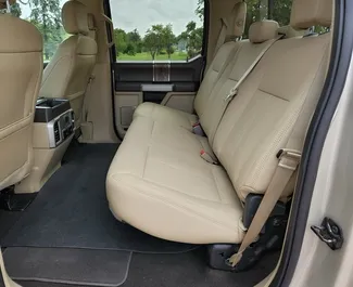 Ford F150 2020 mit Antriebssystem Allradantrieb, verfügbar in Minsk.