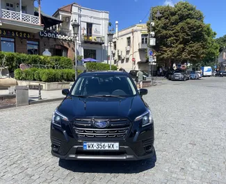 Subaru Forester 2023 mit Antriebssystem Allradantrieb, verfügbar in Tiflis.