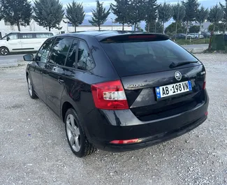 Vermietung Skoda Rapid Spaceback. Wirtschaft, Komfort Fahrzeug zur Miete in Albanien ✓ Kaution Einzahlung von 100 EUR ✓ Versicherungsoptionen KFZ-HV, TKV, VKV Komplett, Ausland.