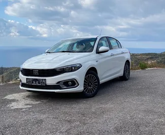 Frontansicht eines Mietwagens Fiat Egea in Alanya, Türkei ✓ Auto Nr.13519. ✓ Automatisch TM ✓ 1 Bewertungen.