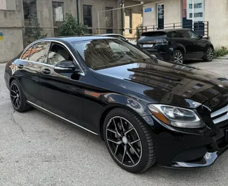 Frontansicht eines Mietwagens Mercedes-Benz C350 in Tiflis, Georgien ✓ Auto Nr.14829. ✓ Automatisch TM ✓ 0 Bewertungen.