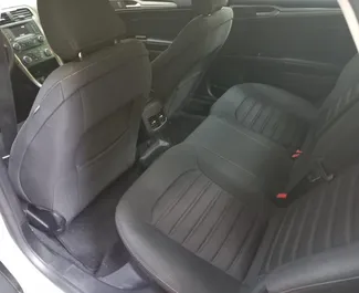 Vermietung Ford Fusion Sedan. Komfort, Premium Fahrzeug zur Miete in Georgien ✓ Kaution Keine Kaution ✓ Versicherungsoptionen KFZ-HV, VKV Komplett, Diebstahlschutz.
