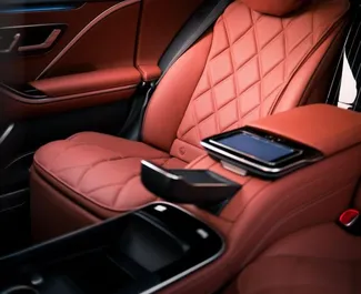 Vermietung Mercedes-Benz S-Class Maybach. Premium, Luxus Fahrzeug zur Miete in Georgien ✓ Kaution Einzahlung von 3000 GEL ✓ Versicherungsoptionen KFZ-HV, VKV Plus, VKV Komplett.