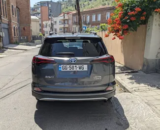 Mietwagen Toyota Rav4 L 2016 in Georgien, mit Hybride-Kraftstoff und 180 PS ➤ Ab 88 GEL pro Tag.