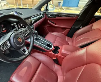 Benzin 3,0L Motor von Porsche Macan S 2022 zur Miete in Alicante.