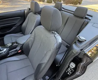 Diesel 2,0L Motor von BMW 220d Cabrio 2019 zur Miete in Alicante.