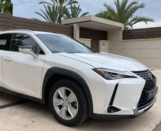 Frontansicht eines Mietwagens Lexus UX in Alicante, Spanien ✓ Auto Nr.14989. ✓ Automatisch TM ✓ 0 Bewertungen.