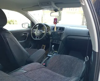 Mietwagen Volkswagen Polo Sedan 2016 in Aserbaidschan, mit Benzin-Kraftstoff und  PS ➤ Ab 35 AZN pro Tag.