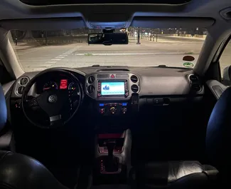 Vermietung Volkswagen Tiguan. Komfort, Crossover Fahrzeug zur Miete in Albanien ✓ Kaution Einzahlung von 100 EUR ✓ Versicherungsoptionen KFZ-HV.