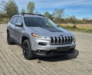 Mietwagen Jeep Cherokee 2018 in Georgien, mit Gas-Kraftstoff und 250 PS ➤ Ab 130 GEL pro Tag.