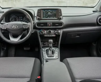 Frontansicht eines Mietwagens Hyundai Kona in Baku, Aserbaidschan ✓ Auto Nr.15067. ✓ Automatisch TM ✓ 0 Bewertungen.