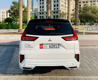 Vermietung Mitsubishi Xpander. Komfort, Minivan Fahrzeug zur Miete in VAE ✓ Kaution Einzahlung von 1500 AED ✓ Versicherungsoptionen KFZ-HV, TKV, VKV Plus, Insassen, Diebstahlschutz.