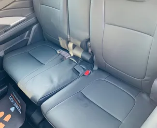 Mitsubishi Xpander 2026 zur Miete verfügbar in Dubai, mit Kilometerbegrenzung 250 km/Tag.