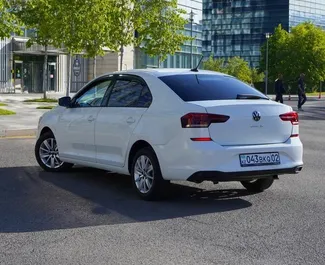 Vermietung Volkswagen Polo Sedan. Wirtschaft Fahrzeug zur Miete in Kasachstan ✓ Kaution Keine Kaution ✓ Versicherungsoptionen KFZ-HV, Keine Kaution.