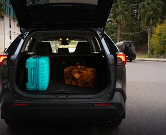 Benzin 2,5L Motor von Toyota Rav4 2020 zur Miete in Kutaisi.