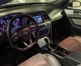 Mietwagen Hyundai Sonata 2015 in Aserbaidschan, mit Benzin-Kraftstoff und 170 PS ➤ Ab 66 AZN pro Tag.