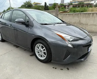 Autovermietung Toyota Prius Nr.15111 Automatisch am Flughafen Tiflis, ausgestattet mit einem 1,8L Motor ➤ Von Shota in Georgien.