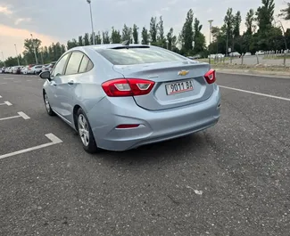 Vermietung Chevrolet Cruze. Komfort Fahrzeug zur Miete in Georgien ✓ Kaution Einzahlung von 300 GEL ✓ Versicherungsoptionen KFZ-HV, VKV Plus, VKV Komplett, Insassen, Diebstahlschutz, Junge.