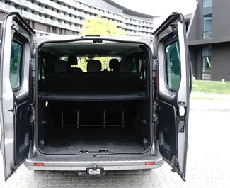 Diesel 1,6L Motor von Opel Vivaro 2018 zur Miete in Minsk.