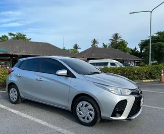 Autovermietung Toyota Yaris Nr.15131 Automatisch auf Samui Flughafen, ausgestattet mit einem L Motor ➤ Von Hongyoke in Thailand.