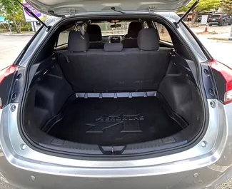 Vermietung Toyota Yaris. Wirtschaft, Komfort Fahrzeug zur Miete in Thailand ✓ Kaution Einzahlung von 5000 THB ✓ Versicherungsoptionen KFZ-HV, TKV, VKV Plus, Junge.