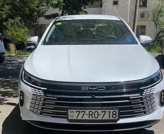 BYD Destroyer 05 2025 zur Miete verfügbar in Baku, mit Kilometerbegrenzung unbegrenzte.