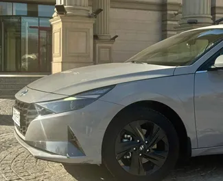 Hyundai Elantra 2022 zur Miete verfügbar in Almaty, mit Kilometerbegrenzung unbegrenzte.