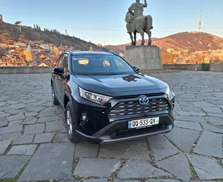 Frontansicht eines Mietwagens Toyota Rav4 in Tiflis, Georgien ✓ Auto Nr.15097. ✓ Automatisch TM ✓ 0 Bewertungen.