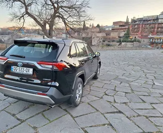 Toyota Rav4 2024 zur Miete verfügbar in Tiflis, mit Kilometerbegrenzung unbegrenzte.