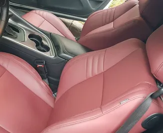 Vermietung Dodge Challenger. Premium, Luxus Fahrzeug zur Miete in Weißrussland ✓ Kaution Einzahlung von 267 USD ✓ Versicherungsoptionen KFZ-HV, TKV.