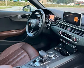 Benzin 2,0L Motor von Audi A4 2018 zur Miete in Minsk.