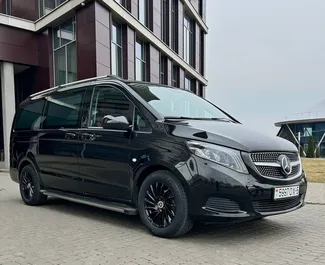 Vermietung Mercedes-Benz V-Class. Premium, Luxus, Minivan Fahrzeug zur Miete in Weißrussland ✓ Kaution Keine Kaution ✓ Versicherungsoptionen KFZ-HV, TKV.