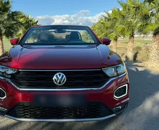 Vermietung Volkswagen T-Roc Cabrio. Komfort, Premium, Cabrio Fahrzeug zur Miete in Spanien ✓ Kaution Einzahlung von 500 EUR ✓ Versicherungsoptionen KFZ-HV.