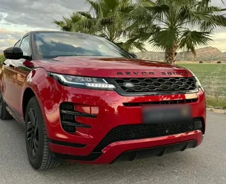 Frontansicht eines Mietwagens Land Rover Range Rover Evoque in Alicante, Spanien ✓ Auto Nr.15112. ✓ Automatisch TM ✓ 0 Bewertungen.