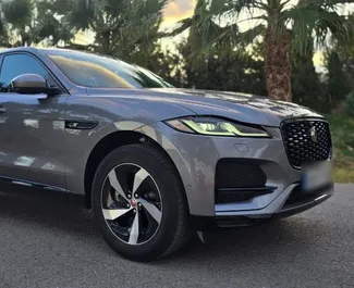 Frontansicht eines Mietwagens Jaguar F-PACE in Alicante, Spanien ✓ Auto Nr.15115. ✓ Automatisch TM ✓ 0 Bewertungen.