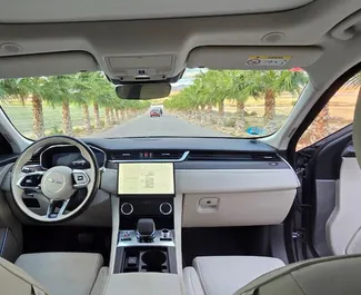 Jaguar F-PACE 2022 mit Antriebssystem Allradantrieb, verfügbar in Alicante.