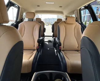 Vermietung Kia Carnival. Komfort, Crossover, Minivan Fahrzeug zur Miete in Weißrussland ✓ Kaution Einzahlung von 200 USD ✓ Versicherungsoptionen KFZ-HV, TKV.