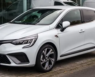 Frontansicht eines Mietwagens Renault Clio 5 in Antalya, Türkei ✓ Auto Nr.15127. ✓ Automatisch TM ✓ 0 Bewertungen.