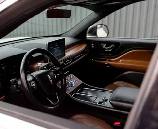 Mietwagen Linkoln Navigator 2020 in Georgien, mit Benzin-Kraftstoff und 400 PS ➤ Ab 295 GEL pro Tag.